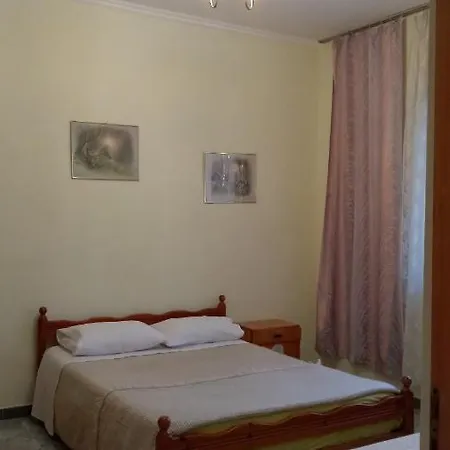 Sonce - Penzion Tirana